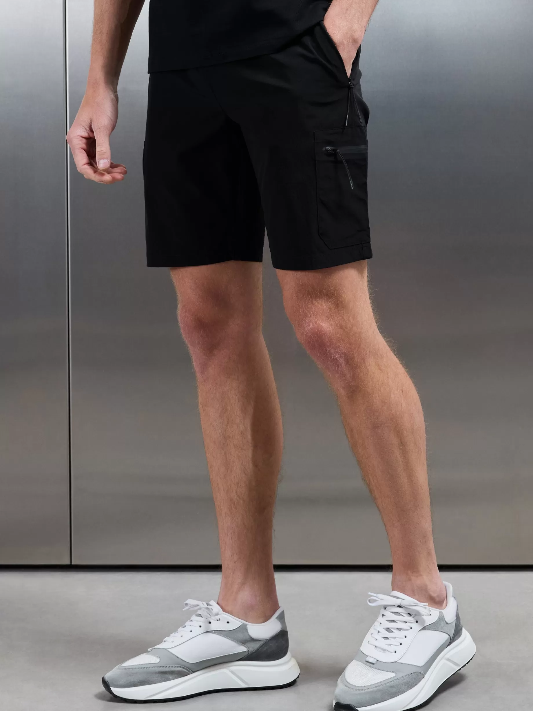 Discount ARNE Active Cargo Short - Black