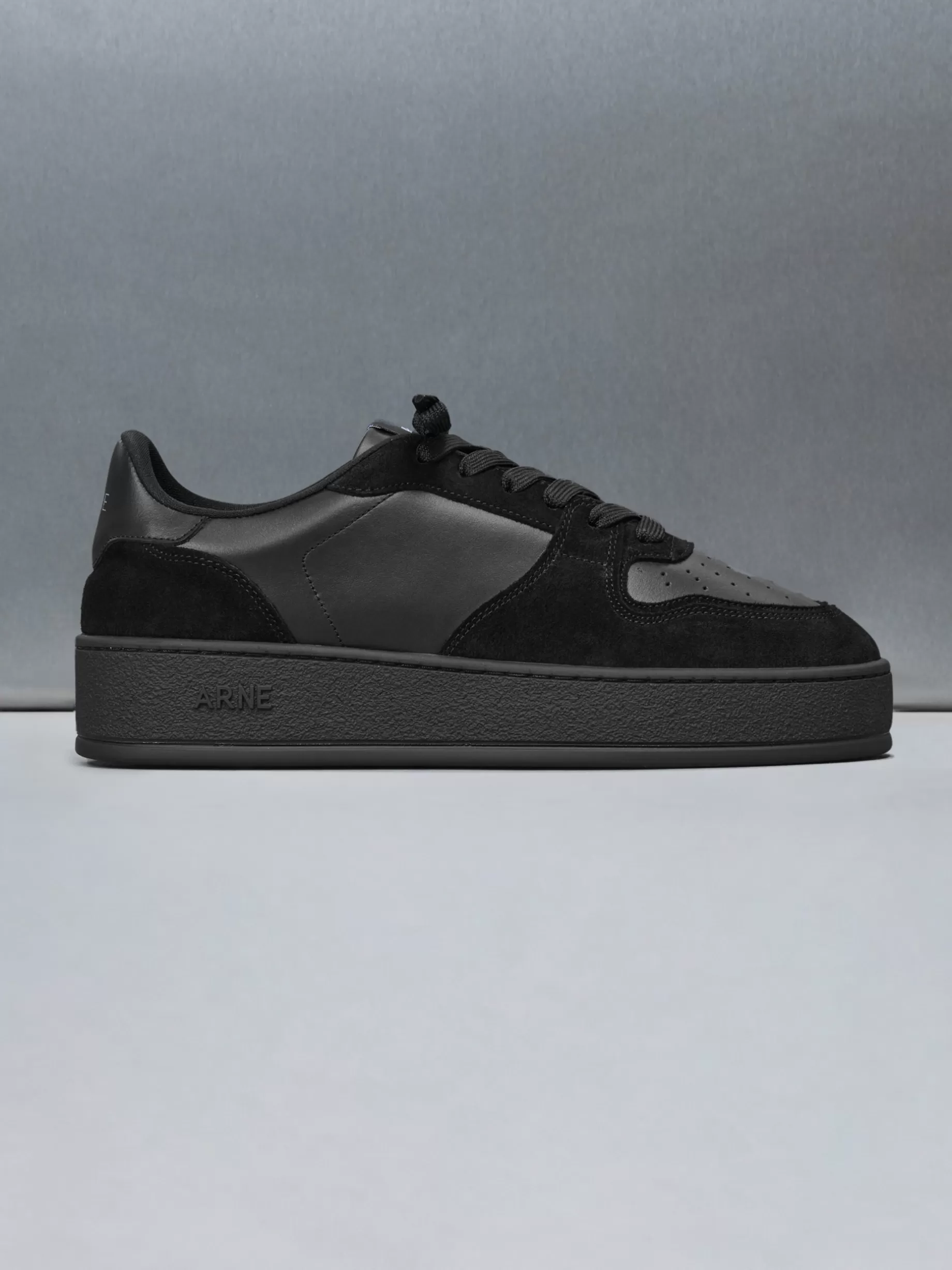 Discount ARNE Arena Trainer - Triple Black TripleBlack