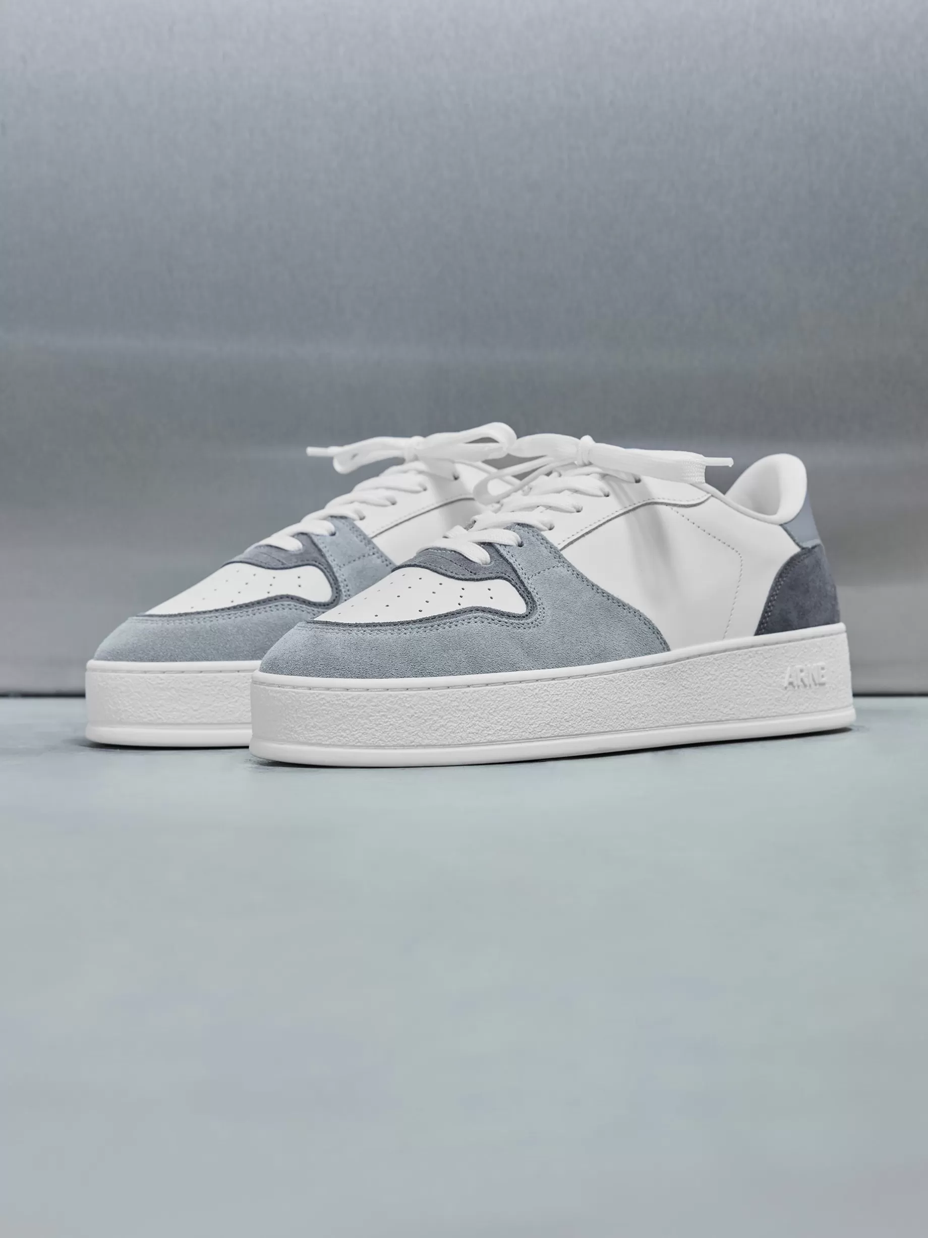 Online ARNE Arena Trainer - White Grey WhiteGrey