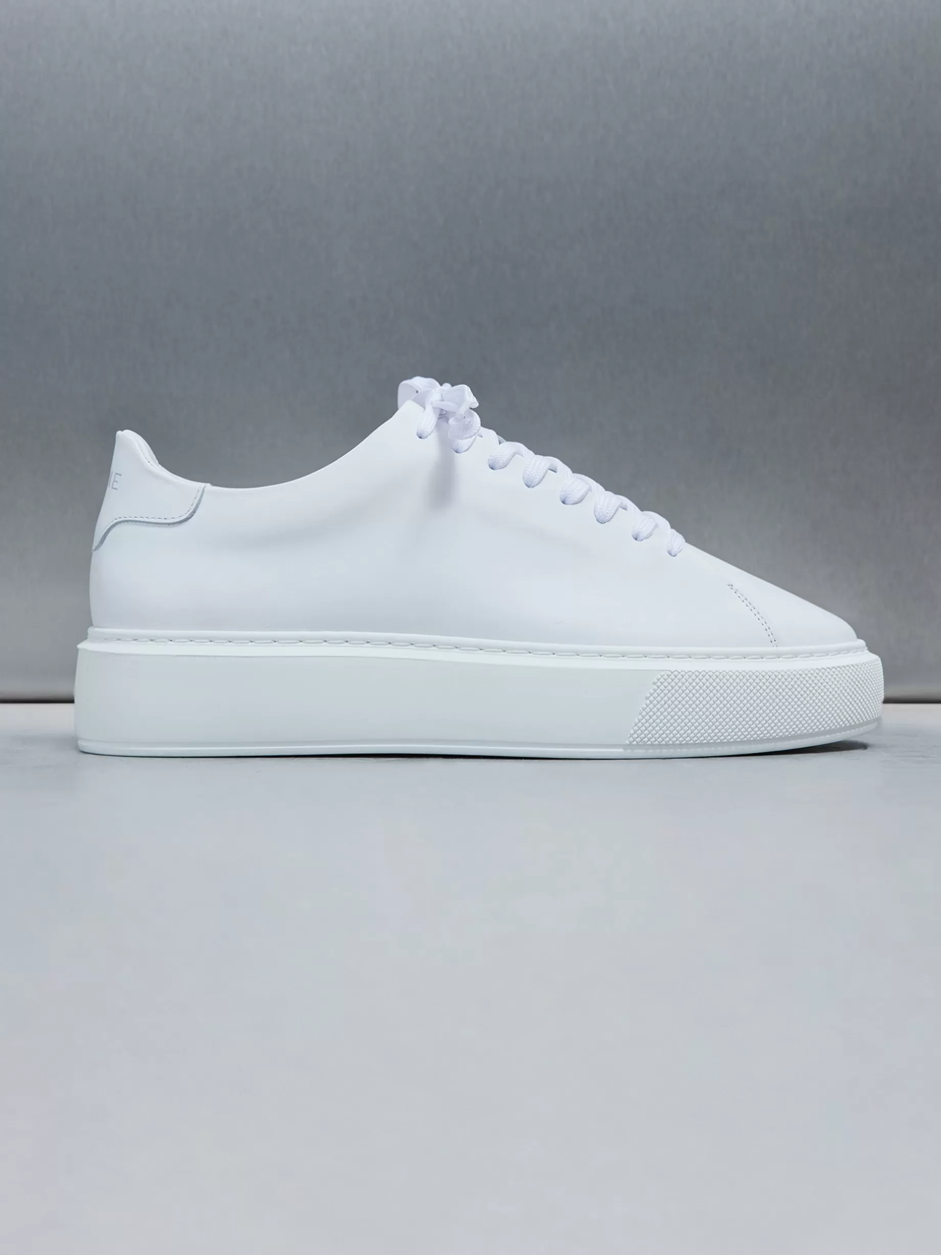 Clearance ARNE Basic Essential Leather Trainer - White