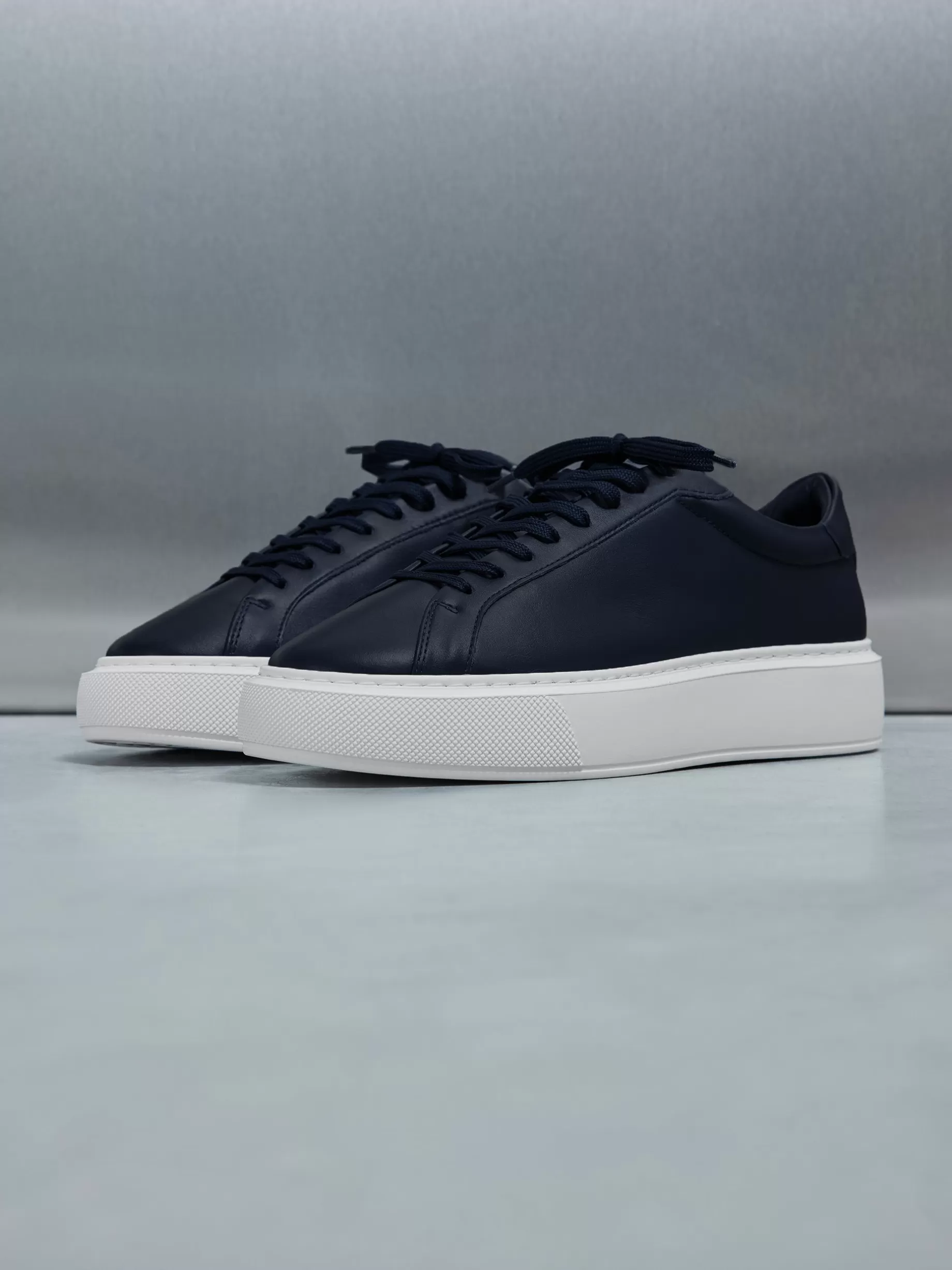 Fashion ARNE Essential Leather Trainer - Navy