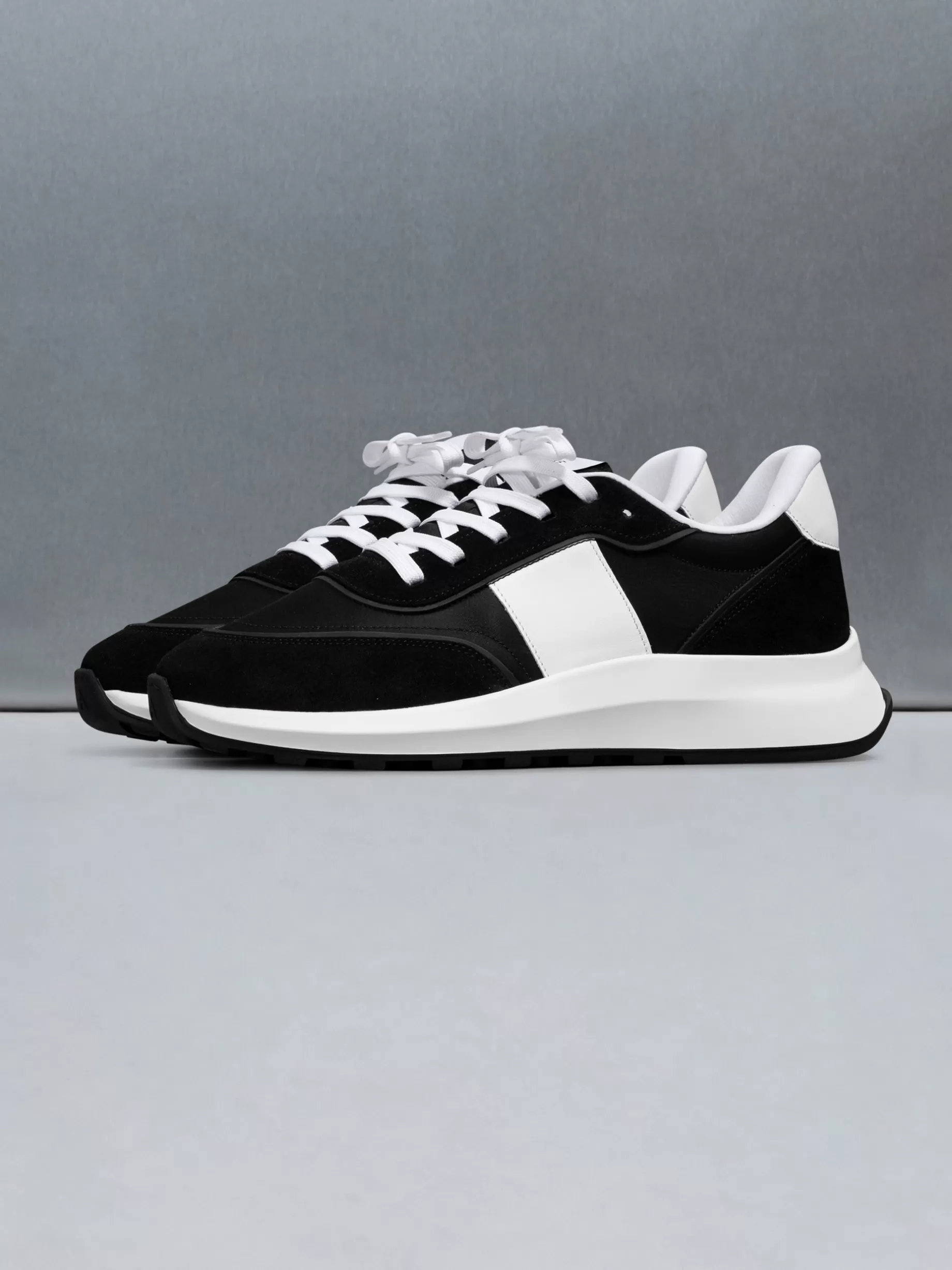 New ARNE Low Runner 2.0 - Black White BlackWhite