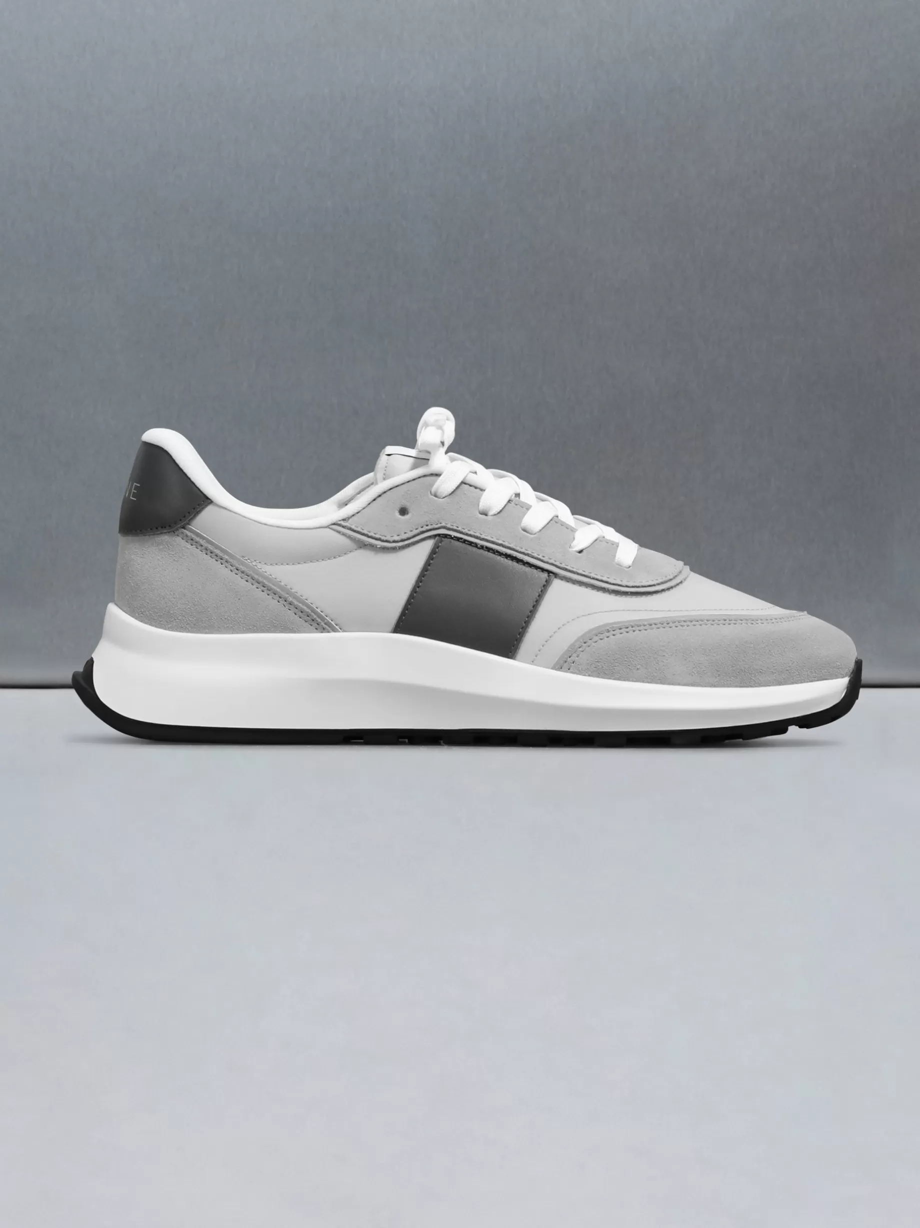 Outlet ARNE Low Runner 2.0 - Grey Charcoal GreyCharcoal