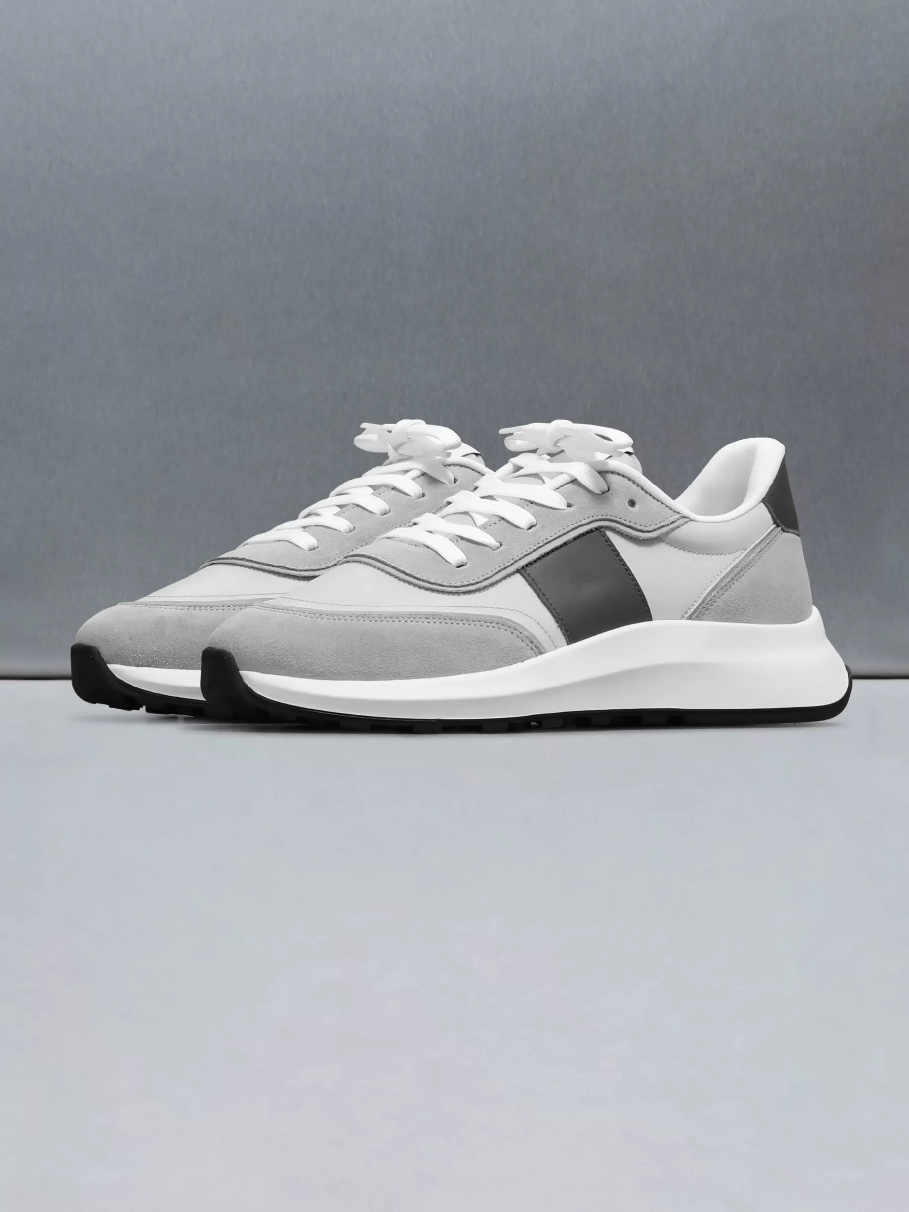 Outlet ARNE Low Runner 2.0 - Grey Charcoal GreyCharcoal