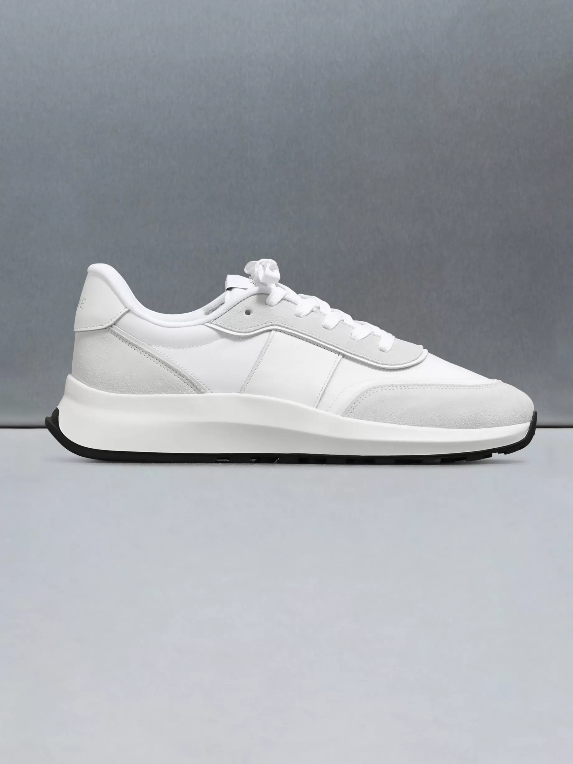 Shop ARNE Low Runner 2.0 - White