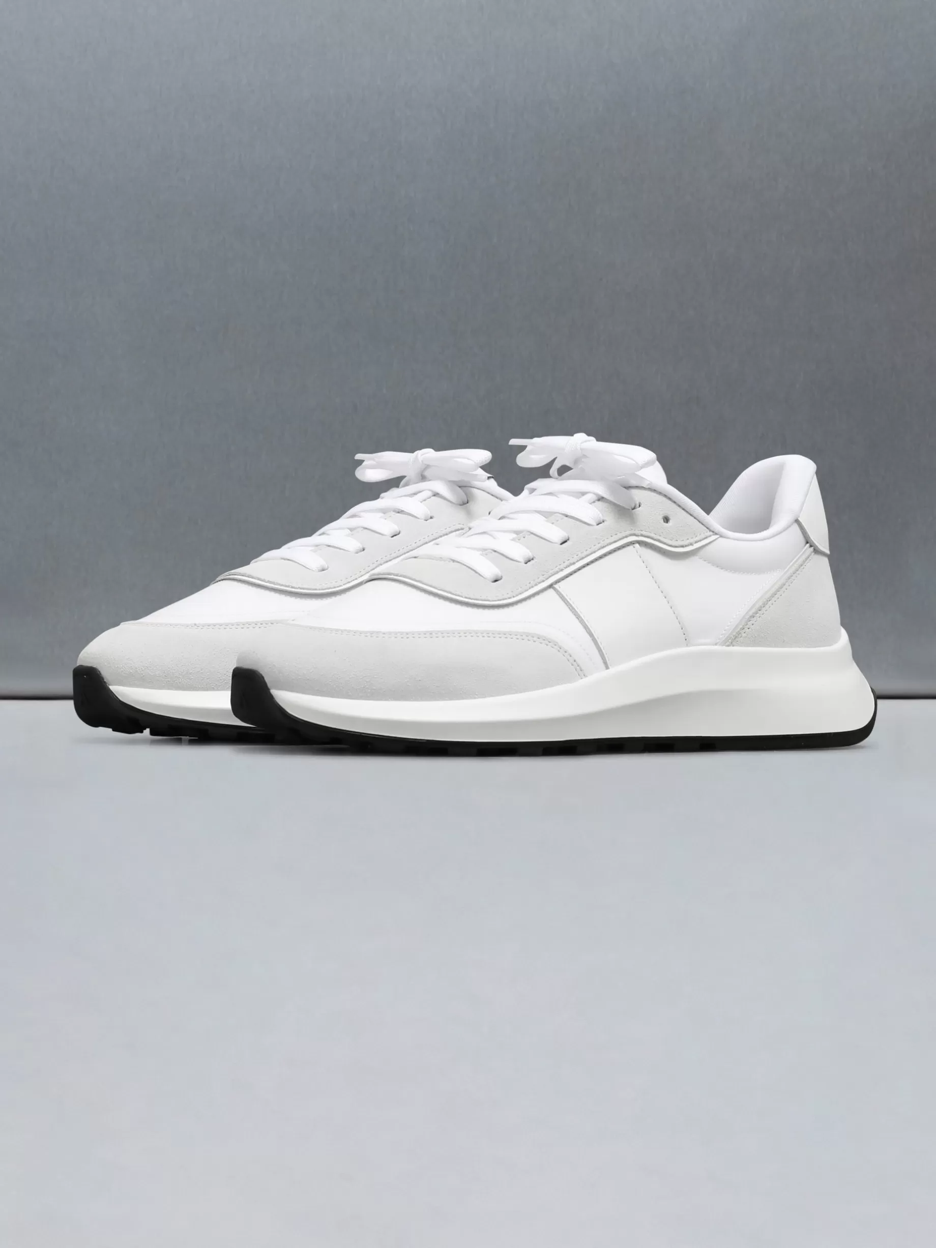 Shop ARNE Low Runner 2.0 - White