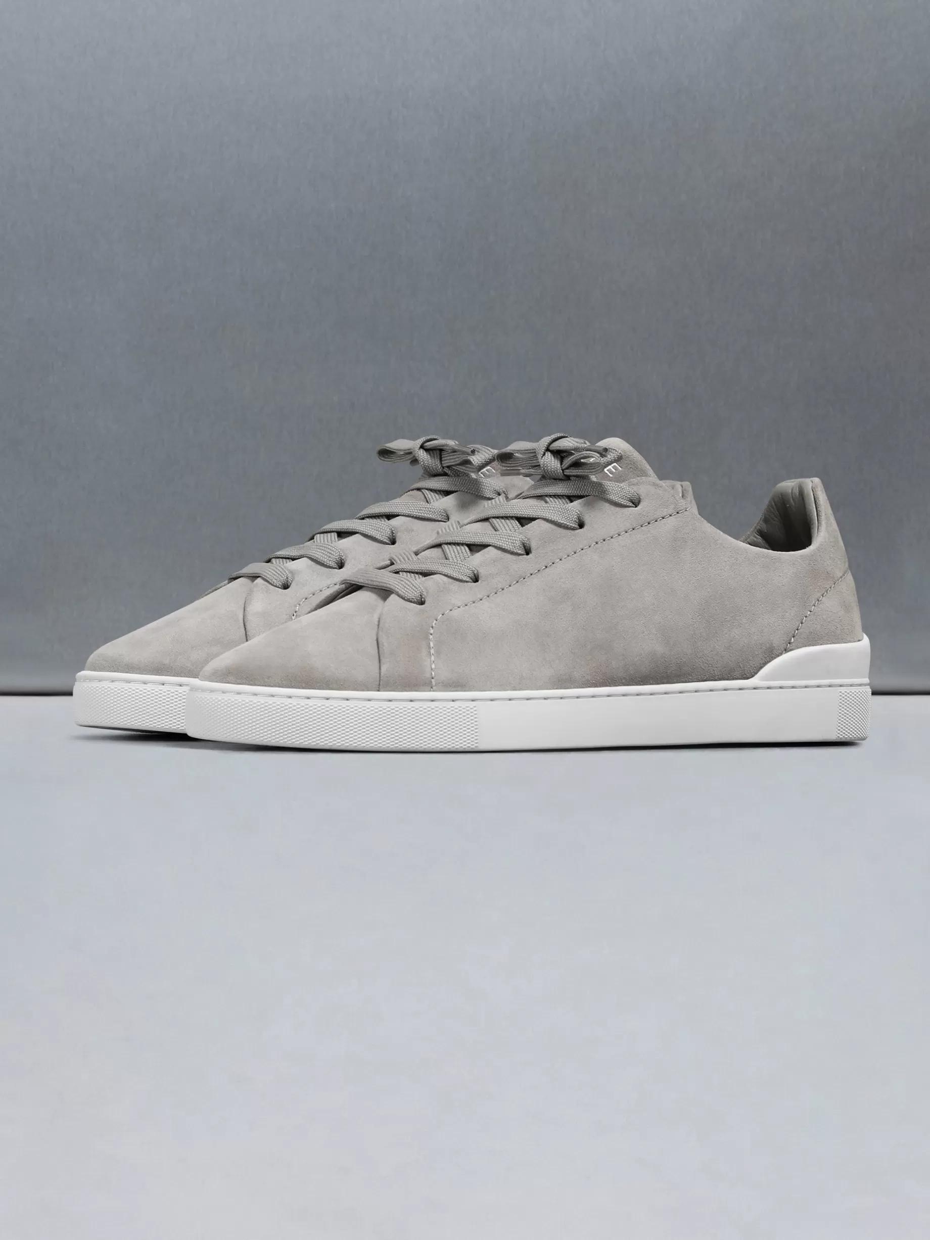 New ARNE Low Trainer Suede - Pebble Grey PebbleGrey