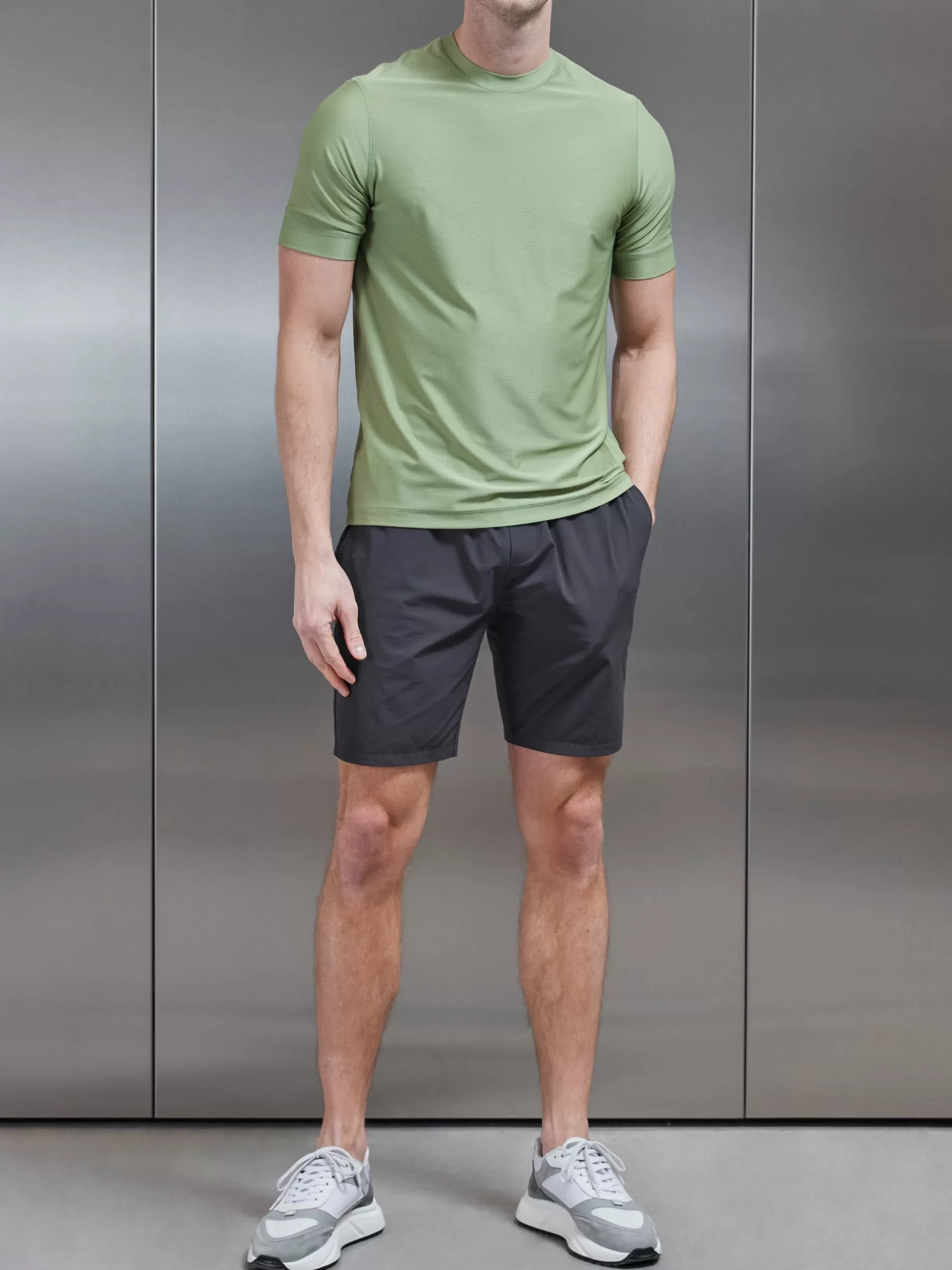 Cheap ARNE Performance T-Shirt - Olive