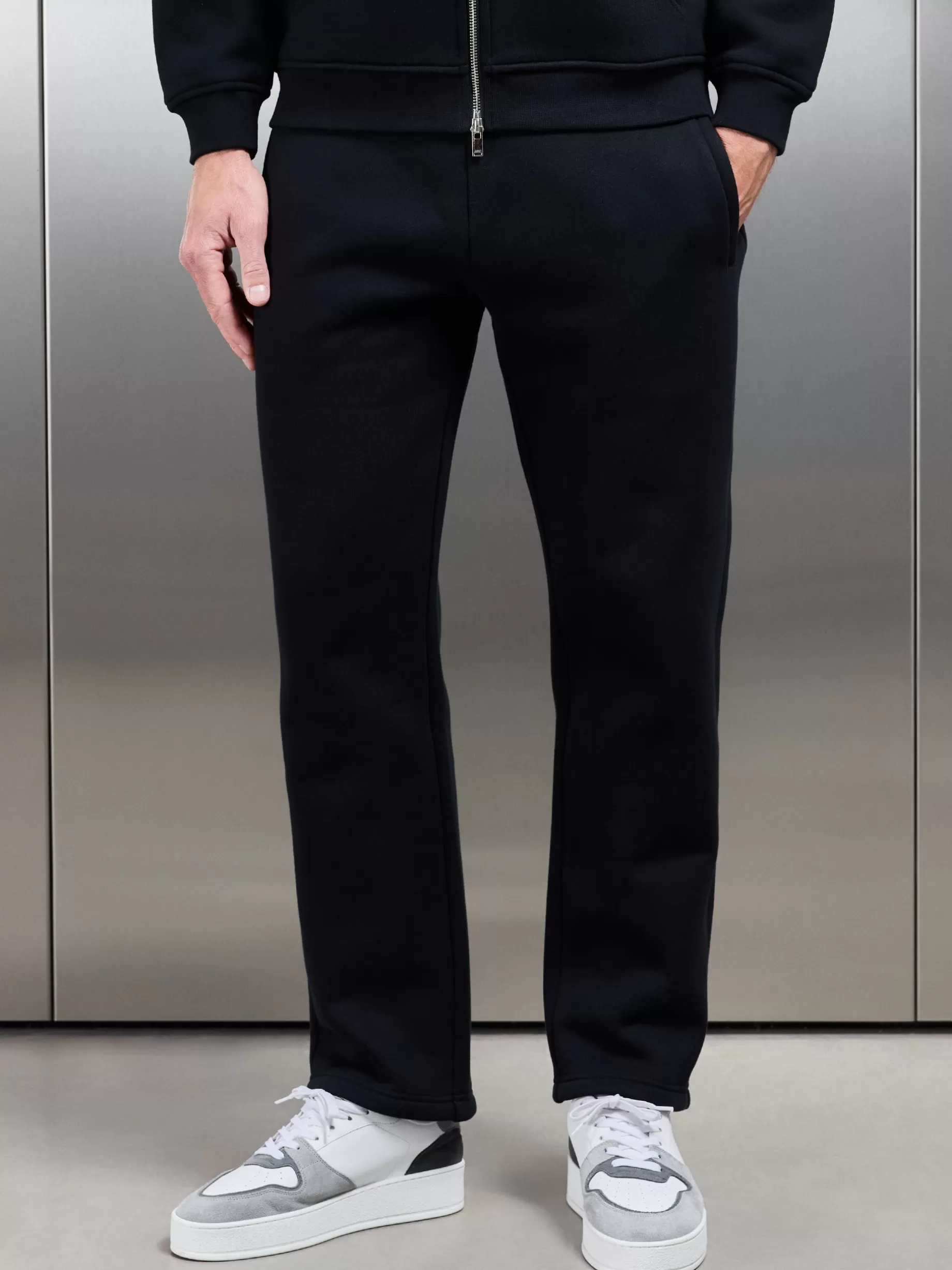 Sale ARNE Relaxed Fit Straight Leg Jogger - Black