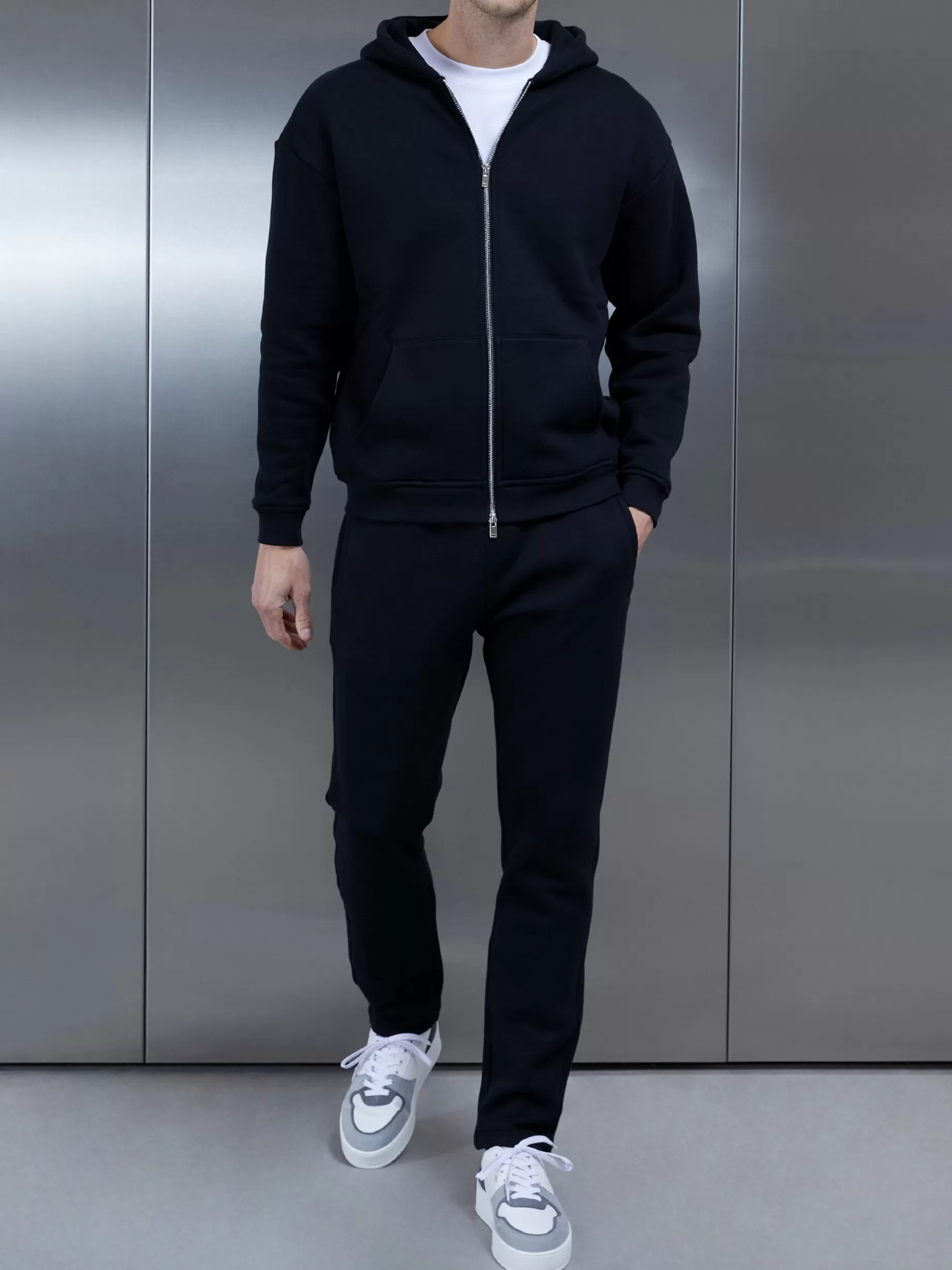 Hot ARNE Relaxed Fit Tapered Leg Jogger - Black