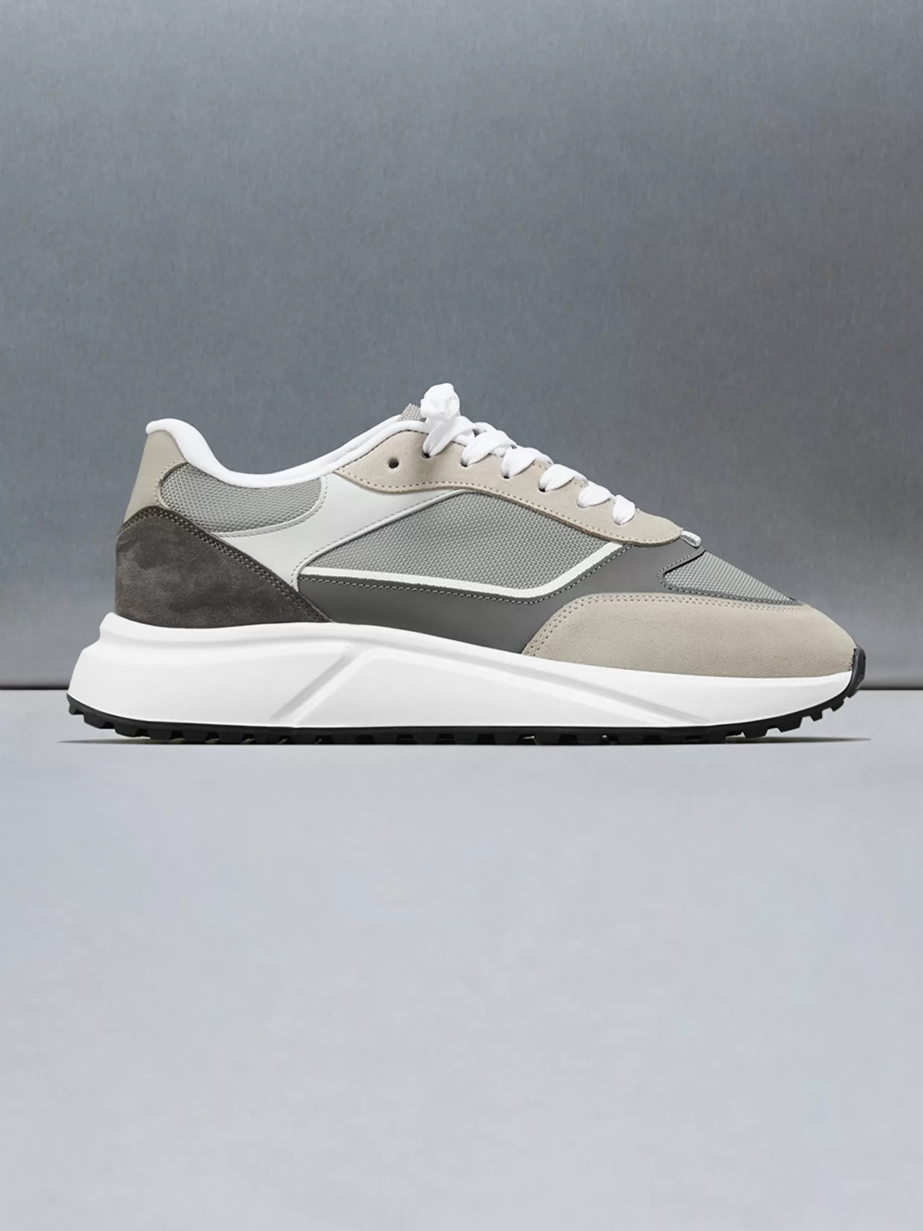 Discount ARNE Technical Runner - Safari