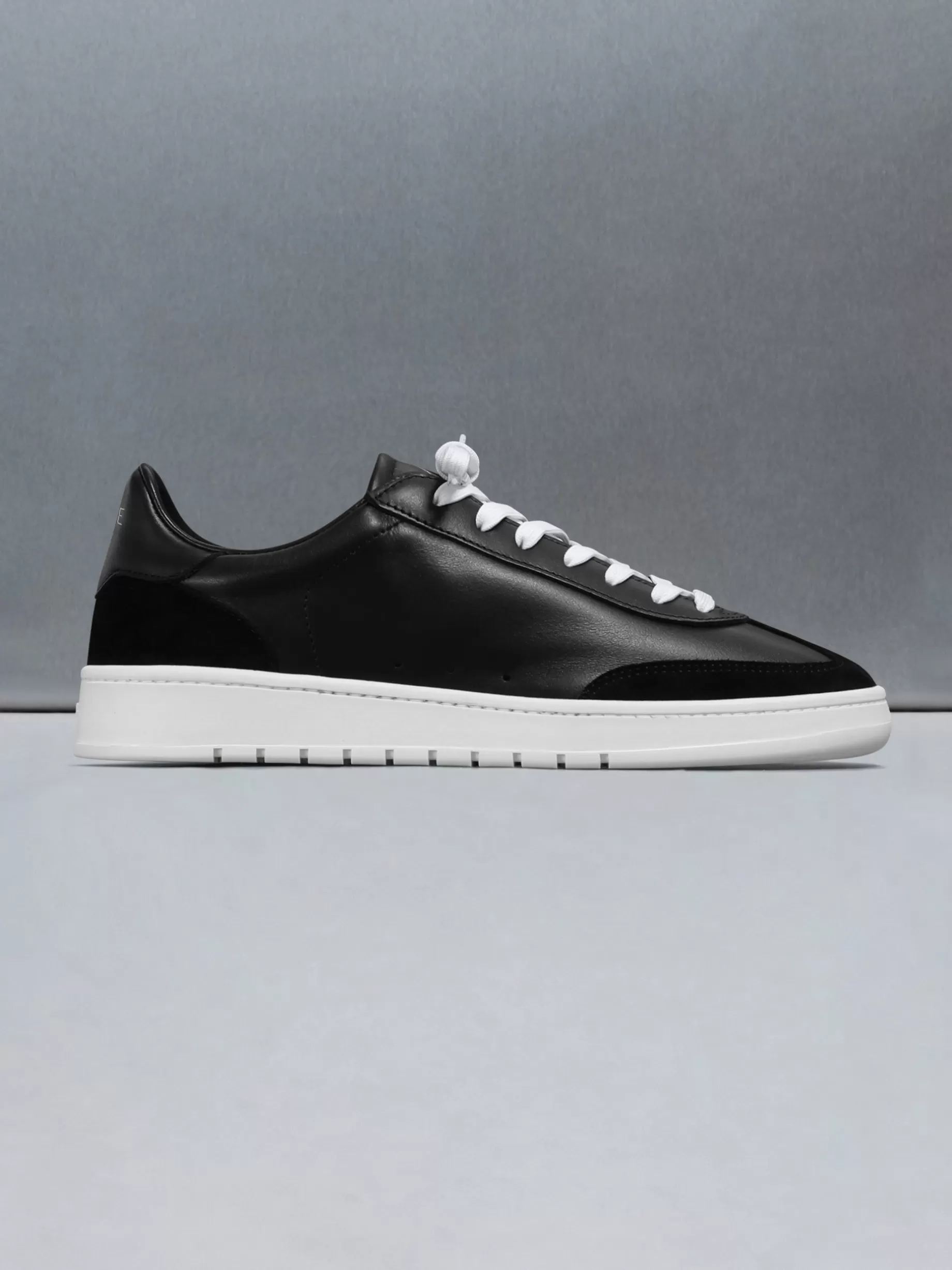 Cheap ARNE Tennis Trainer - Black